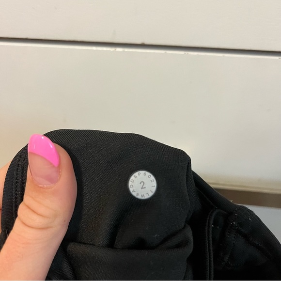 Lululemon Train Times Crop Leggings 17" - Picture 4 of 7